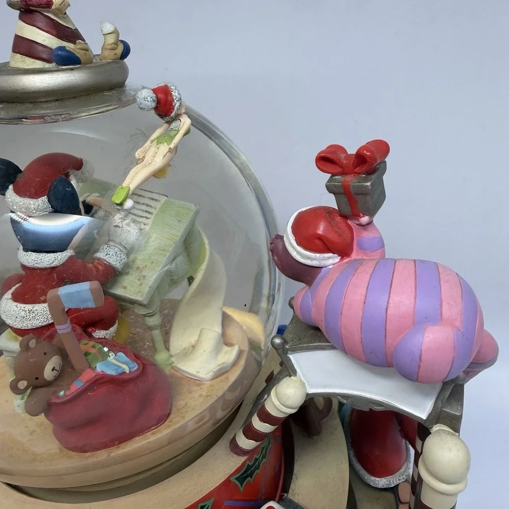 Disney Christmas Santa's Workshop Snow Globe Mickey Snow White Tinkerbell Goofy - Picture 15 of 16